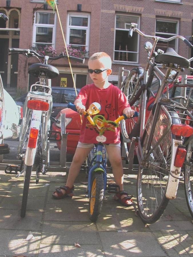 Bicycle Hotel Амстердам Екстер'єр фото